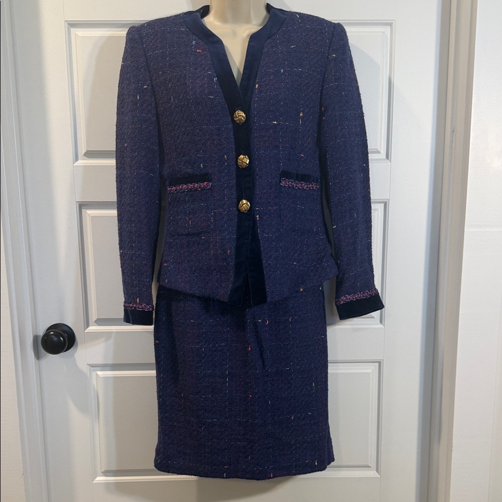 Saks Fifth Avenue Vintage Blue/purple Nubby Wool Skirt Suit Set size 4